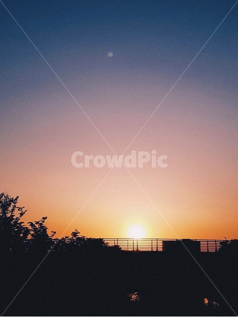 일몰,sunset,해,역광,일몰사진,도시,풍경,city,landscape,실루엣,그림자,silhouette,shadow,색깔,색상,색채,색감,color sense,color sensitivity,feeling of color,nature,자연,outdoors,옥외,light,빛,flare,플레어,sky,하늘,sunlight,햇빛