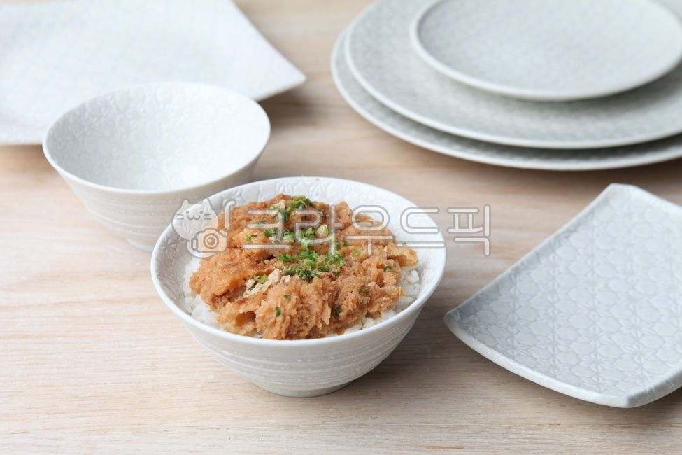 ceramic,Household goods,white,plate,bowl,kitchen utensils,food