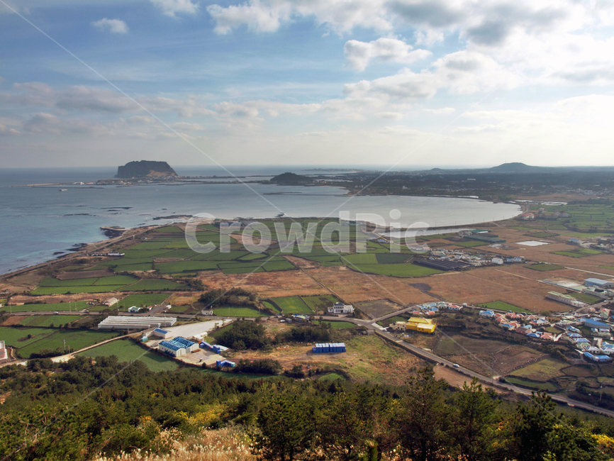 지미봉,오름,올레21코스,올레,제주,성산일출봉,바다,마을,전원,종달포구,제주도,jeju,jeju island,시골,마을,풍경,landscape,country,rural,town,nature,자연,경치,outdoors,옥외,land,땅,scenery,ocean,대양,sea,water,물,shoreline,해안선