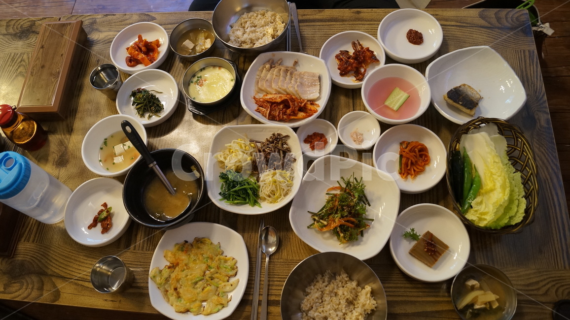 한식,반찬,국,음식,쌈,배추,수육,보쌈,부침개,나물,김치,고추,정식,음식,식재료,요리,food,cook,meal,dishes,food reserves