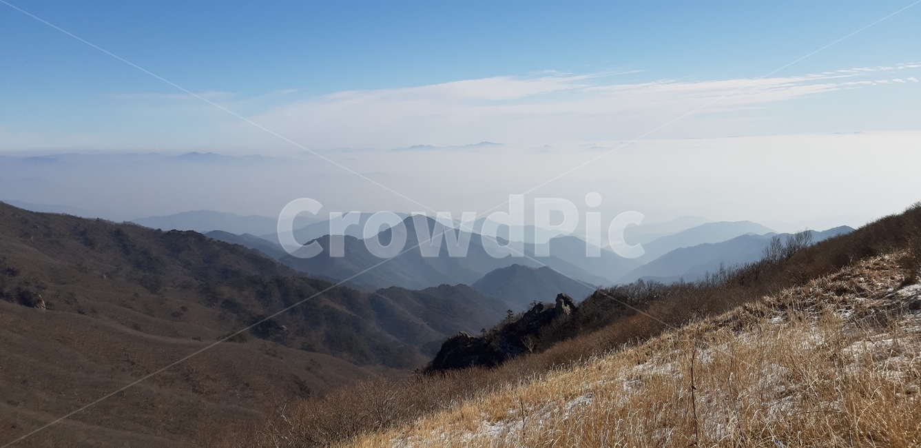 소백산,운해,소백능선,연봉,구름,겨울,계절,winter,season,자연,풍경,nature,landscape,한국자연풍경,한국자연경관,korea nature landscape,outdoors,옥외,mountain range,산맥,mountain,산,slope,경사