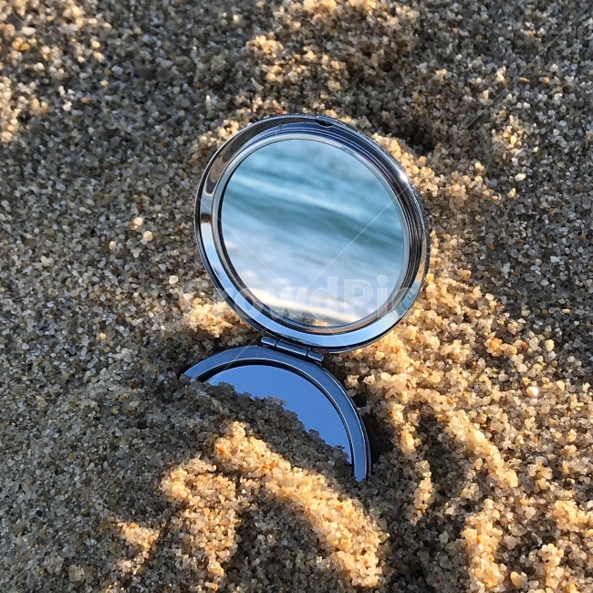거울,바다,자연,풍경,강릉,감성사진,감성,바닷가,nature,모래,동해바다,beach,해변,바다,beach,sea,감성,sensible,feeling,사물,물건,오브젝트,thing,object,matter