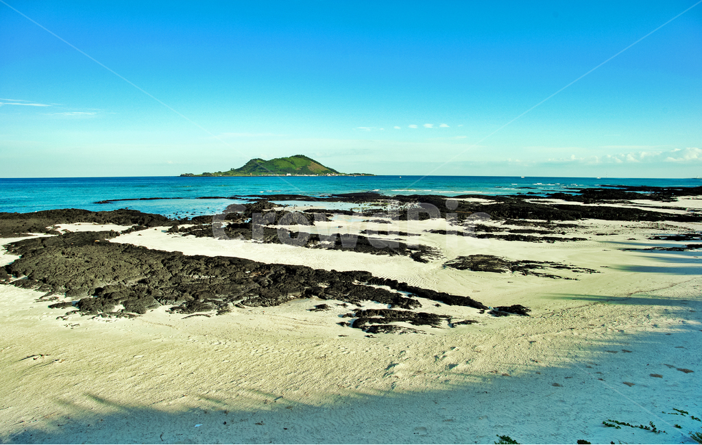 비양도,화산,제주도,죽도,한림읍,섬,모래사장,현무암,바다,제주도,jeju,jeju island,nature,자연,outdoors,옥외,land,땅,water,물,shoreline,해안선,sea,ocean,대양,coast,연안
