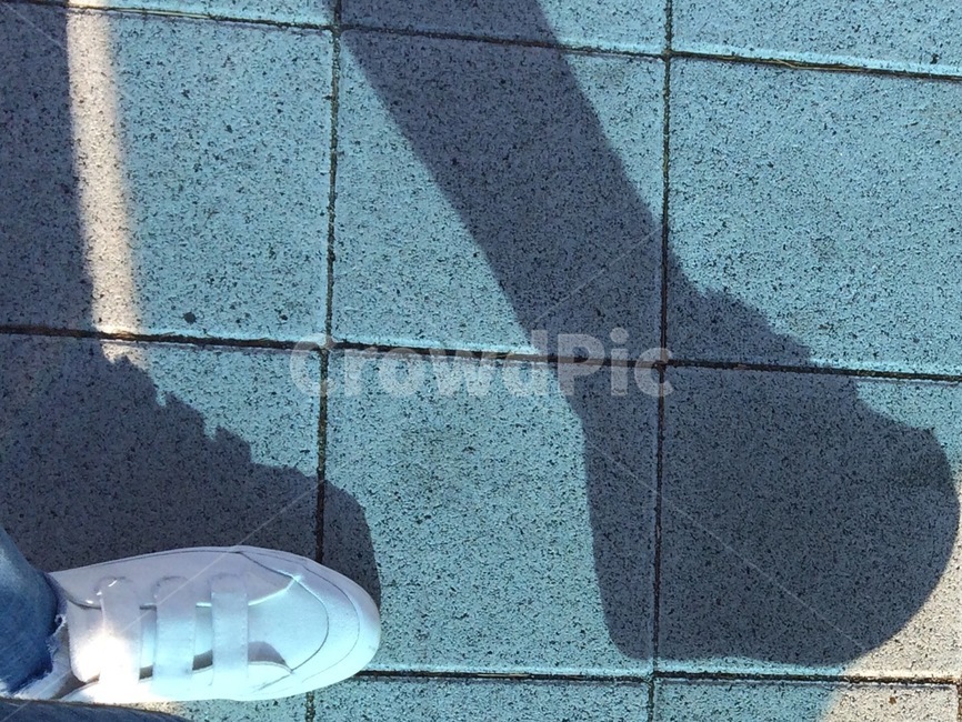 운동화,그림자,햇빛,다리,shadow,sunlight,실루엣,그림자,silhouette,shadow