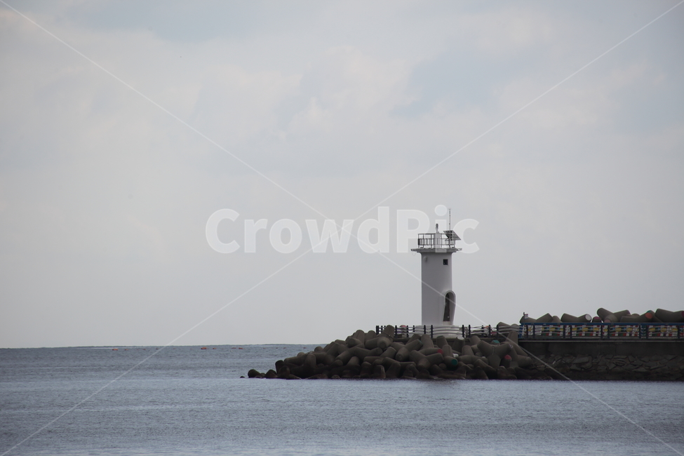 파도,등대,방파제,바다,lighthouse,남해바다,등대,lighthouse