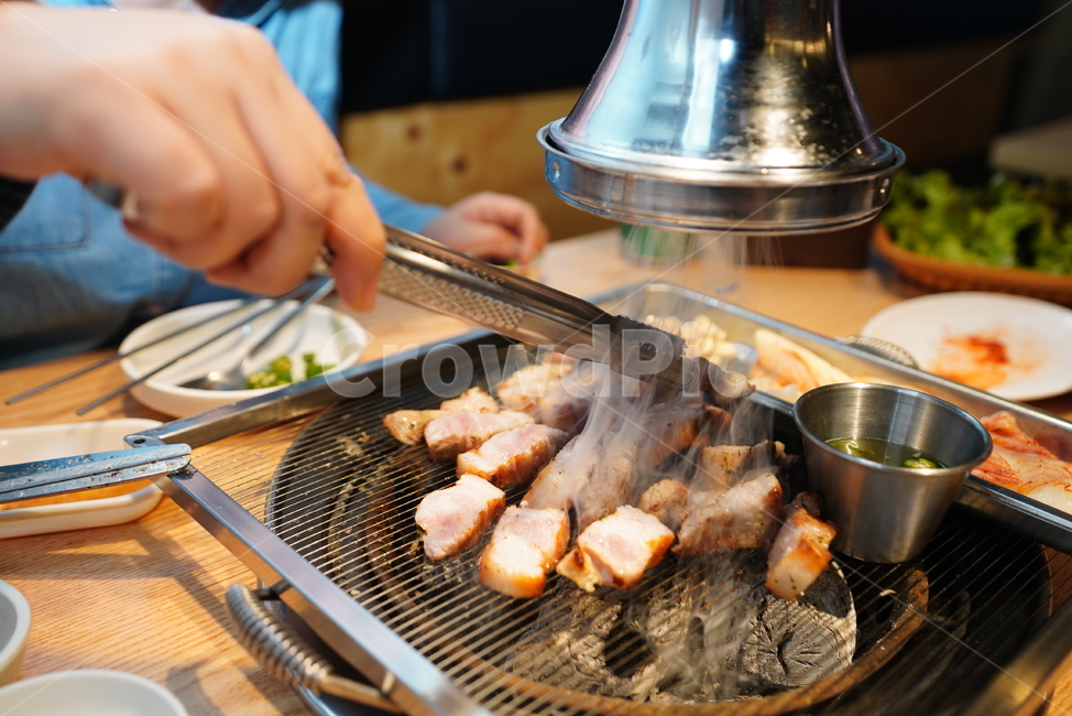 고기,삼겹살,안주,식사,육식,육류,돼지고기,먹거리,먹방,음식,한식,food,구이