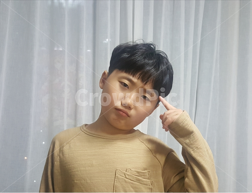 어린이,표정,child,일상,걱정,고민,사람,인물,인간,human,person,얼굴표정,facial expression,face,어린이,어린아이,child,children,kid