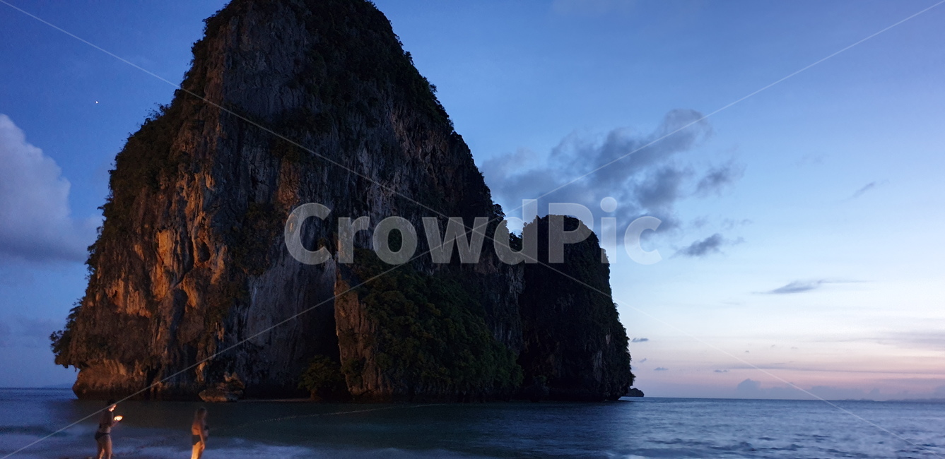cliff,낭떠러지,nature,자연,outdoors,옥외,sea,바다,water,물,ocean,대양,shoreline,해안선,돌섬,선셋,자연,풍경,nature,landscape