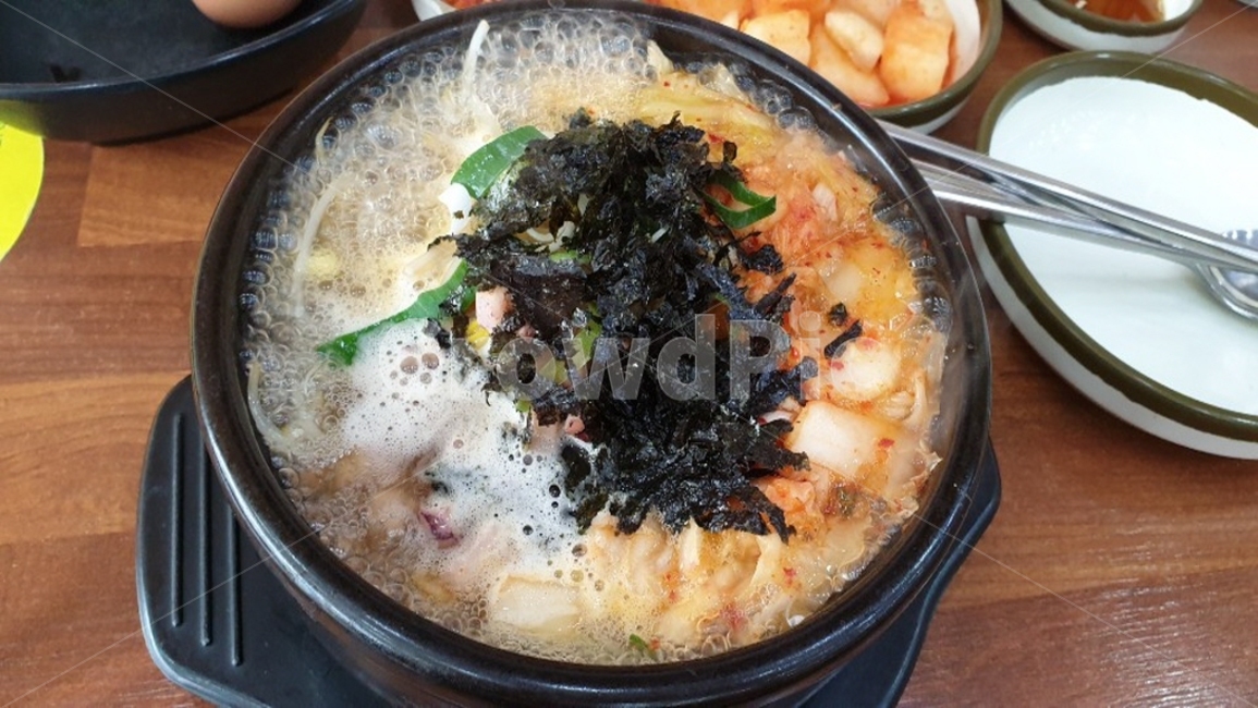 국밥,뚝배기,김치콩나물국밥,gukbap,ttukbaegi