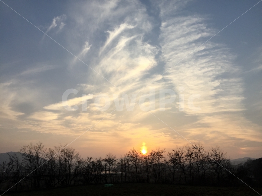 노을,구름,해질녘,sunset,자연,자연,풍경,nature,landscape,outdoors,옥외,sky,하늘,sunlight,햇빛