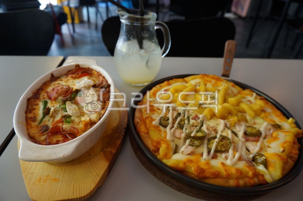 피자,파스타,양식,밀가루,고구마피자,한국에서,먹은,meal,식사,food,음식,dish