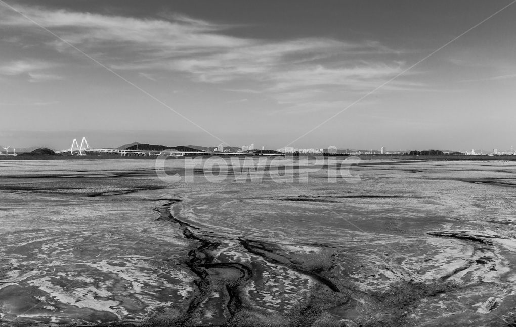 영종도,환경,갯벌,썰물,하늘,구름,문양,무늬,자연,풍경,nature,landscape,한국자연풍경,한국자연경관,korea nature landscape,흑백,모노톤,monochrome,black and white