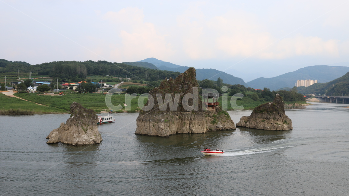 단양,도담삼봉,단양관광지,여름,단양팔경,풍경,nature,자연,outdoors,옥외,land,shoreline,water,물,해안선,ocean,대양,sea,바다,coast,연안,물결,물살,보트,자연,풍경,nature,landscape