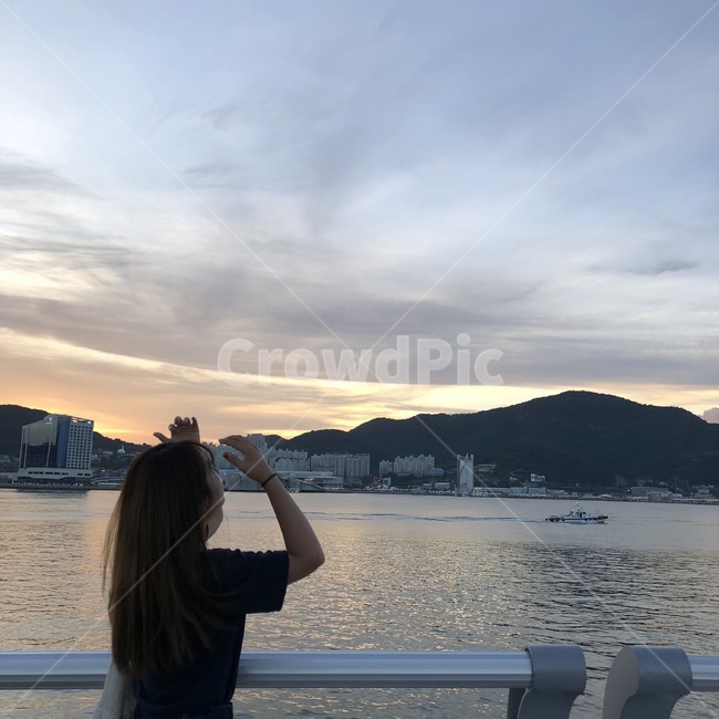 여자,여성,옆모습,오동도,노을,여자친구,여친,여수,푸른하늘,섬,바다,소녀,girl,female,lady,woman,women,human,people,girlfriend,sky,bluesky,blue,sea,island,appearance,yeosu,odongdo,profile,side,sunset,evening,redsky,사람,인간,사람,인물,인간,human,person,여성,여자,woman,female,lady,여행,휴가,traveling,vacation,trip