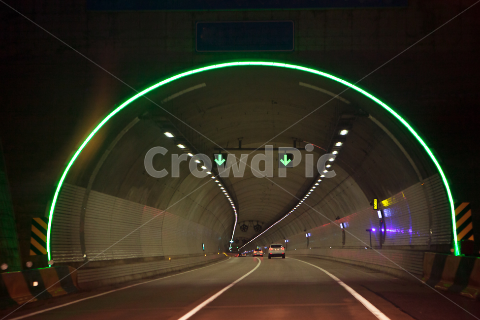 control zone,speeding,Traffic,safe driving,section control,lighting,speed,road,car,light,highway,tunnel,lane,traffic light