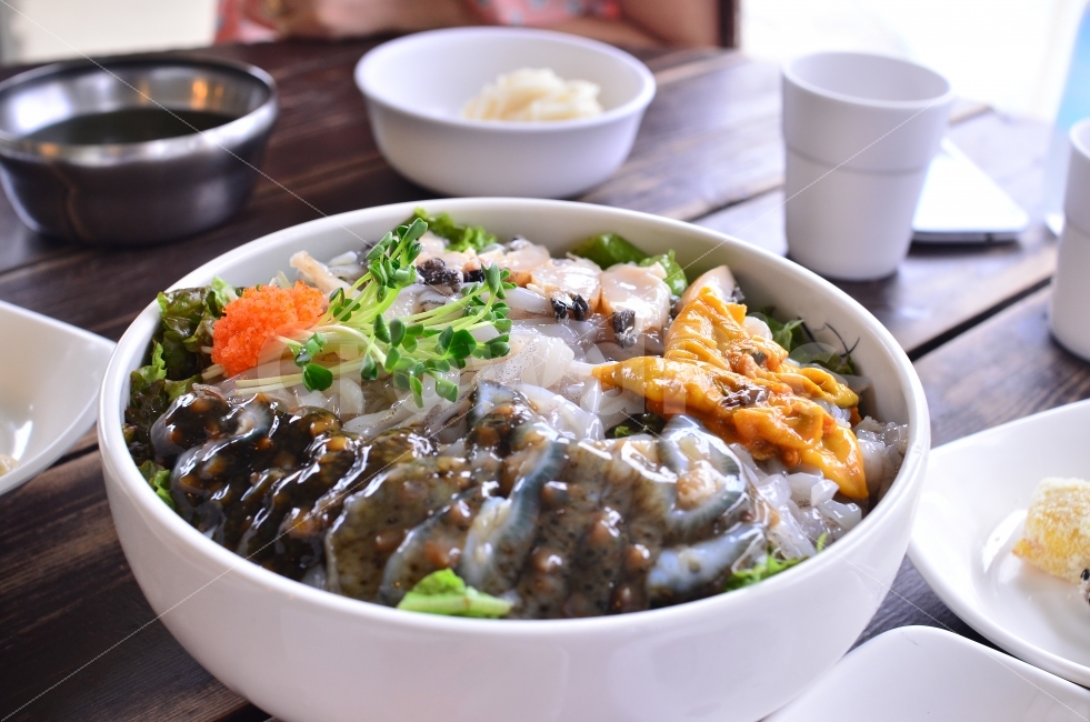 물회,해산물,수산시장,먹방,해삼,한치,음식,식재료,요리,food,cook,meal,dishes,food reserves,수산물,해산물,fishery products,seafood