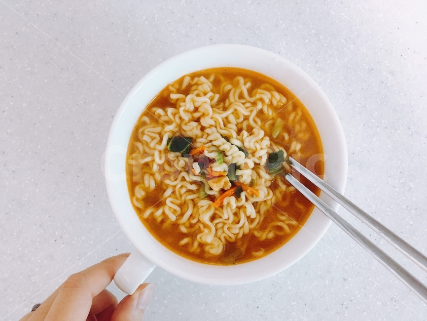 라면,음식,음식재료,젓가락,식사,파스타,면,한끼,아침,점심,저녁,음식,식재료,요리,food,cook,meal,dishes,food reserves,면류,면요리,noodles,한식,한국음식,한국요리,korean food,korean dishes,korean meal,korean cook