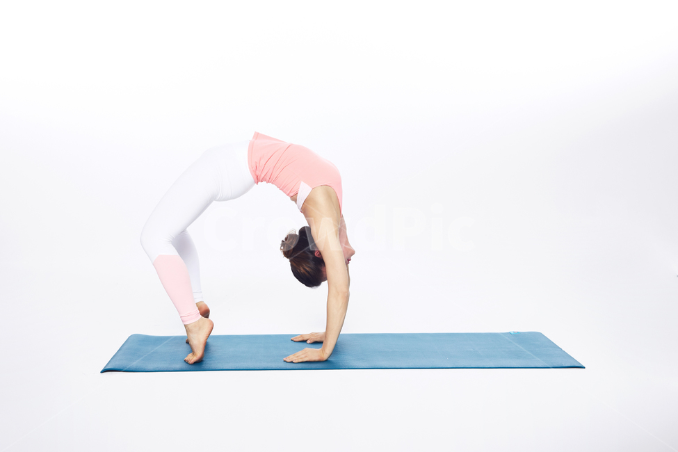 self developement,home training,beauty,sweats,concept,yoga,training,young woman,stretching,body,body profile,life,beautiful,health training,flexibility,Abs,balance,yoga movements,sports wear,diet,core exercise,female,strength training,pretty,sports,pose,p