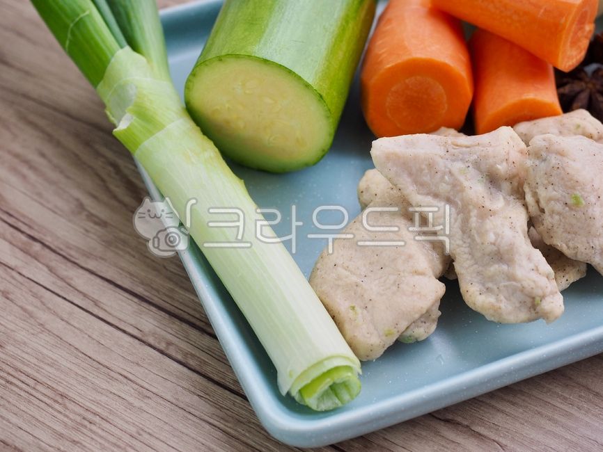 chicken,foodingredients,foodcondition,onion,cookingingredients,green onion,vegetable,healthyeating,protein,Food Ingredients,chickenbreast,diet food,dietfood,mix,chicken breast,healthy eating life,Spice,cooking ingredients,food,octagonal incense,Cooking pr