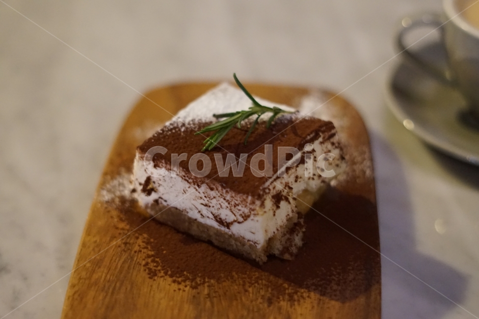 카페,음식,디저트,티라미수,cafe,food,dessert,tiramisu,빵,bread,음식,식재료,요리,food,cook,meal,dishes,food reserves,빵,bread,디저트,간식,후식,dessert,snack
