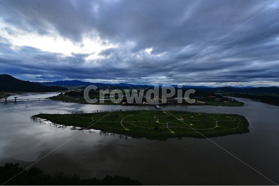 weather,날씨,field,들,outdoors,옥외,nature,자연,landscape,경치,scenery,풍경,water,물,경북,상주,경천섬,경천섬물돌이,물돌이,구름,하늘,여름,계절,경천섬일몰,노을,일몰,해넘이,자연,풍경,nature,landscape