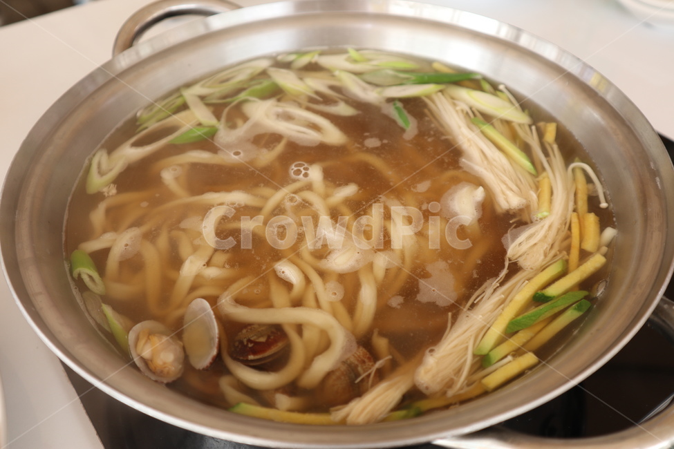 칼국수,바지락,바지락칼국수,면류,조개,해물,음식,식재료,요리,food,cook,meal,dishes,food reserves,면류,면요리,noodles