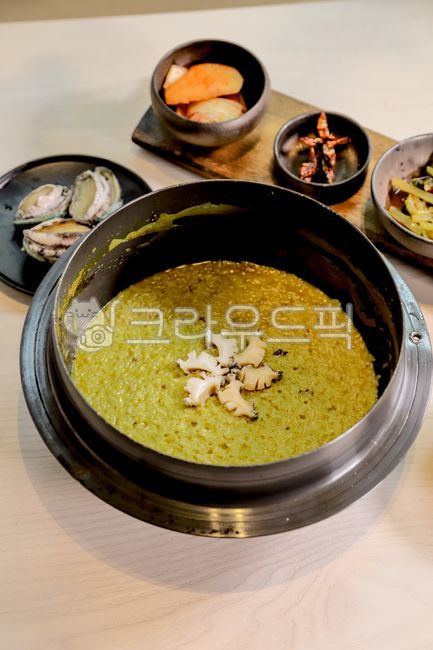 전복죽,전복,죽,요리,음식,food,가마솥,솥
