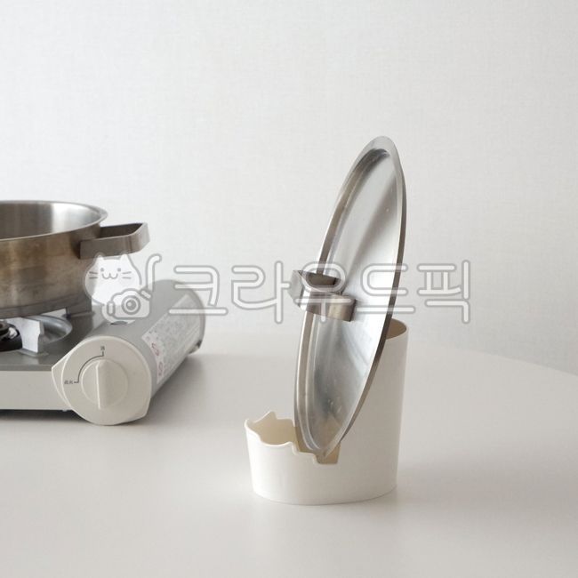 kitchenware,cooking utensils,pot,kitchen supplies,pot lid,kitchen utensils,stand,Cooking utensil stand,Pedestal