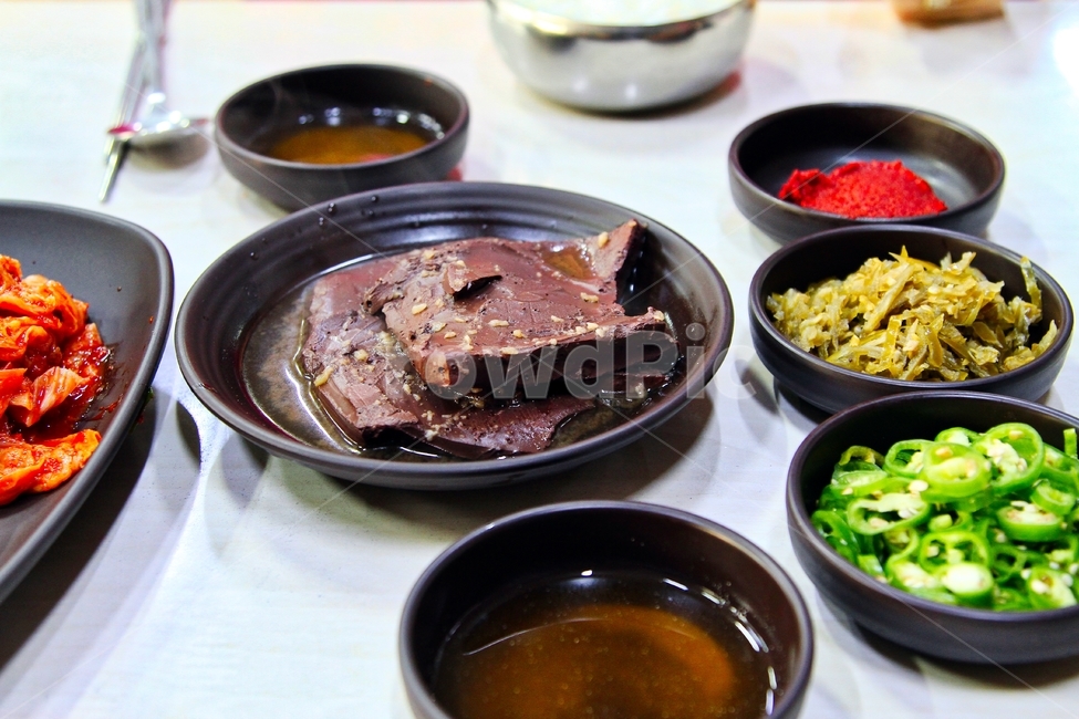선지,해장국,선지해장국,선지국,돼지피,음식,식재료,요리,food,cook,meal,dishes,food reserves,육류,고기,meat,한식,한국음식,한국요리,korean food,korean dishes,korean meal,korean cook
