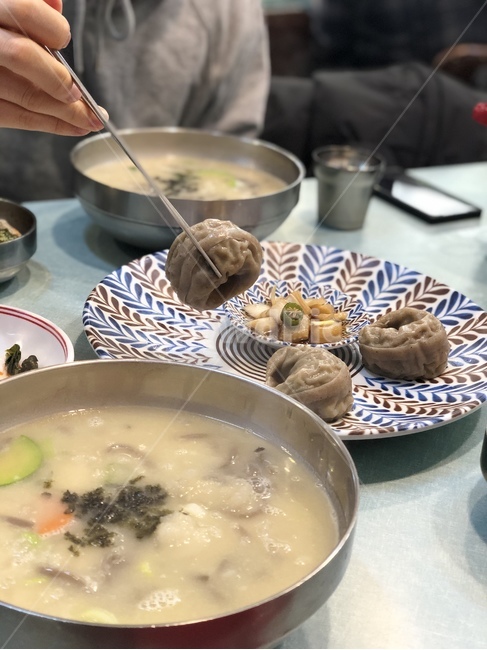 한식,한국음식,만두,칼국수,만두국,bowl,사발,food,음식,meal,식사,dish,요리