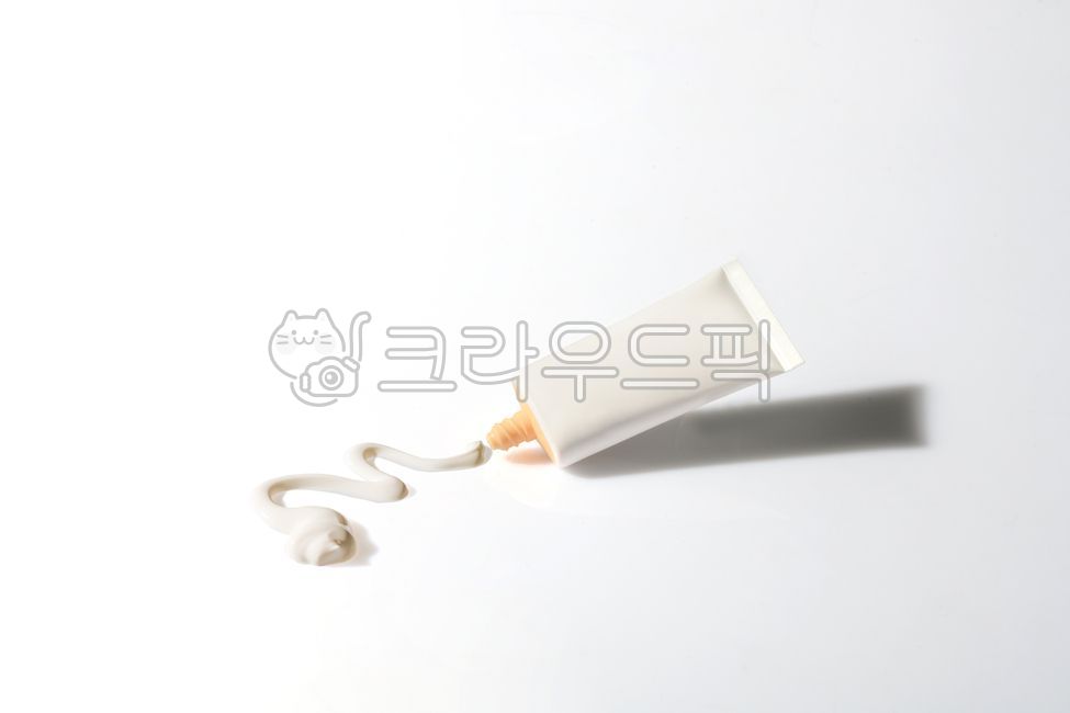 튜브,화장품,짜내다,케어,깨끗한,보습,플라스틱병,보습제,제형,배경,하얀색