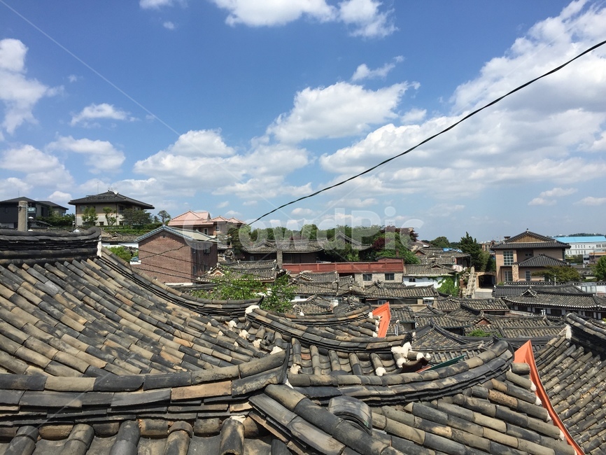 북촌한옥마을,지붕,roof,bukchon,뭉게구름,맑은하늘,한옥마을