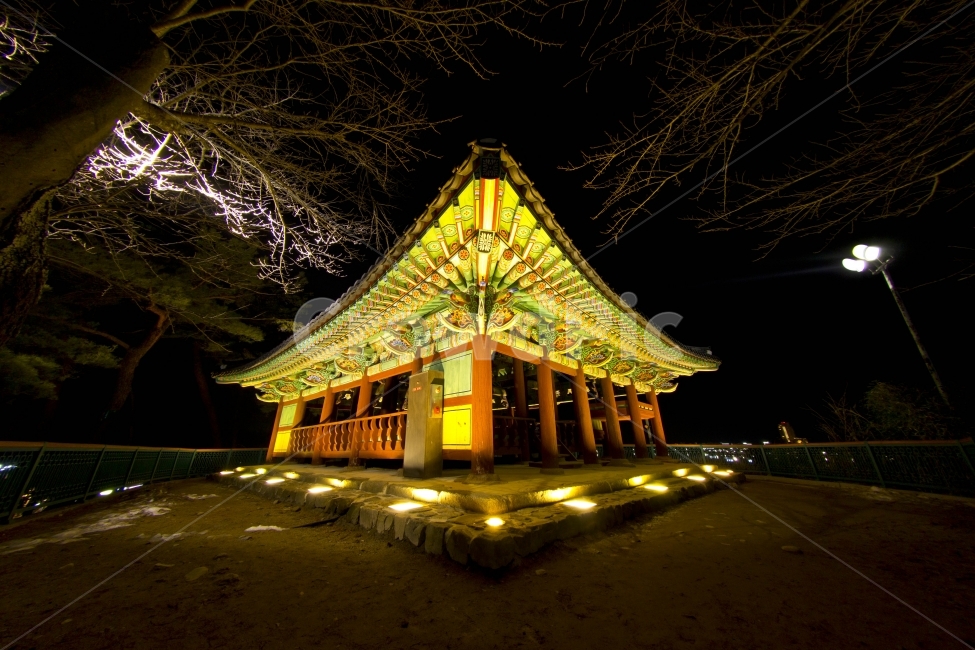 강릉,강릉경포대,경포대,한옥,집,동해바다,야경,풍경,야경,밤,풍경,nightscape,night,landscape,한국전통,한국문화,korean traditional,korean culture,건축물,건물외관,exterior,building,structure,architecture,construction,건물,pagoda,탑,shrine,신사,worship,예배