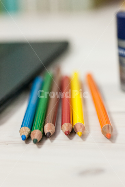 pencil,coloredpencil,색연필,연필,필기도구,예술,art,사물,물건,오브젝트,thing,object,matter,학용품,문구류,사무용품,school supplies,stationery,office supplies