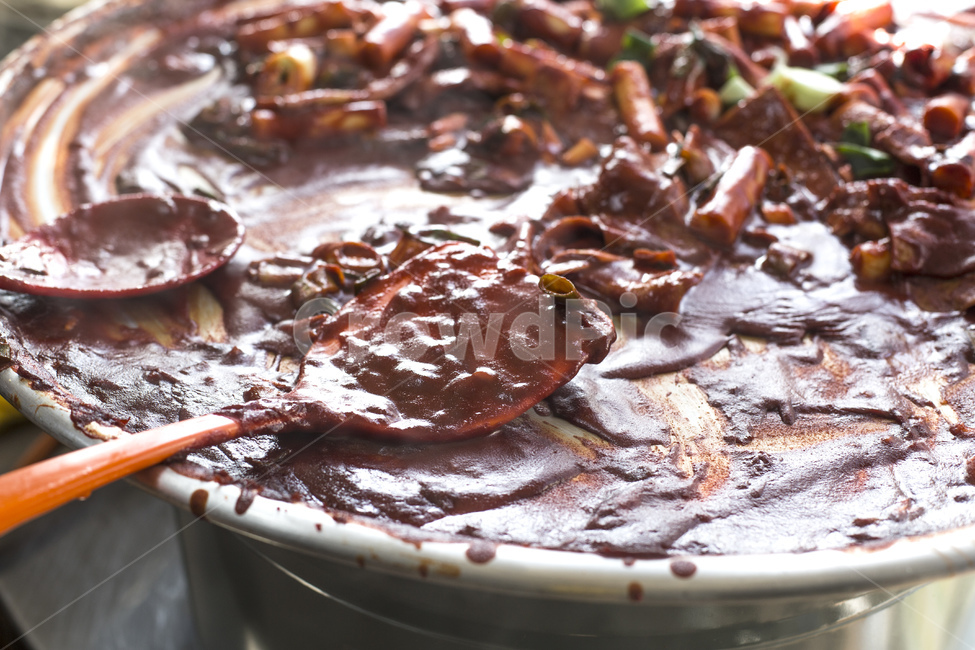 떡볶이,쌀떡,밀떡,떡,분식,고추장,고춧가루,음식,식품,한식,양념,쌀떡볶이,밀떡볶이,빨강,주걱,쟁반,음식,식재료,요리,food,cook,meal,dishes,food reserves,한식,한국음식,한국요리,korean food,korean dishes,korean meal,korean cook