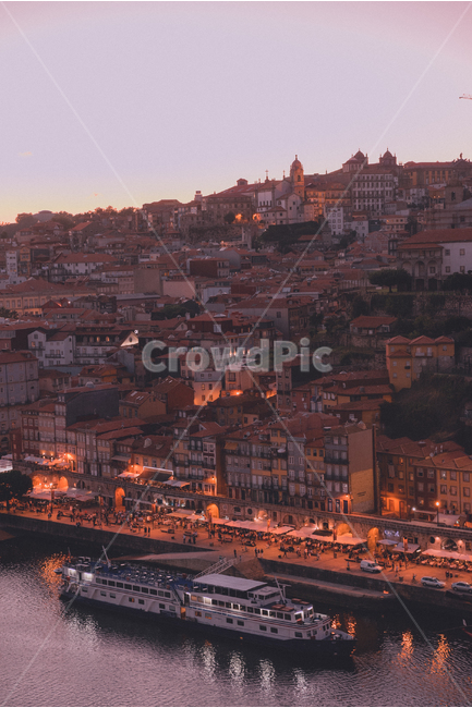 도시,강변,저녁,풍경,크루즈,포르토,포르투갈,landscape,evening,도오루강,porto,portugal,cruise,도시,풍경,city,landscape,해외,외국,세계,foreign,oversea,world,세계도시풍경,해외도시풍경,외국도시풍경,world cityscape,감성,sensible,feeling,색깔,색상,색채,색감,color sense,color sensitivity,feeling of color,nature,자연,경치,outdoors,옥외,scenery,panoramic,파노라마,vehicle,차량,transportation,교통,boat,보트,시티,urban,어반,building,건물,town,metropolis,중심지