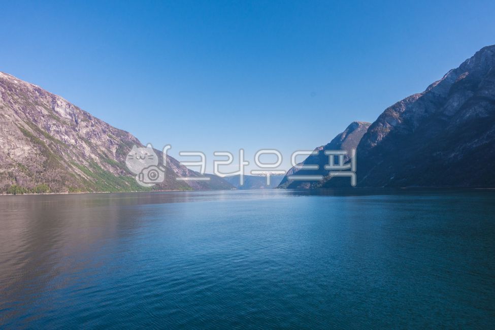 fiord,mountainrange,fjord,mountain,Norway,nature,norway,mountain range