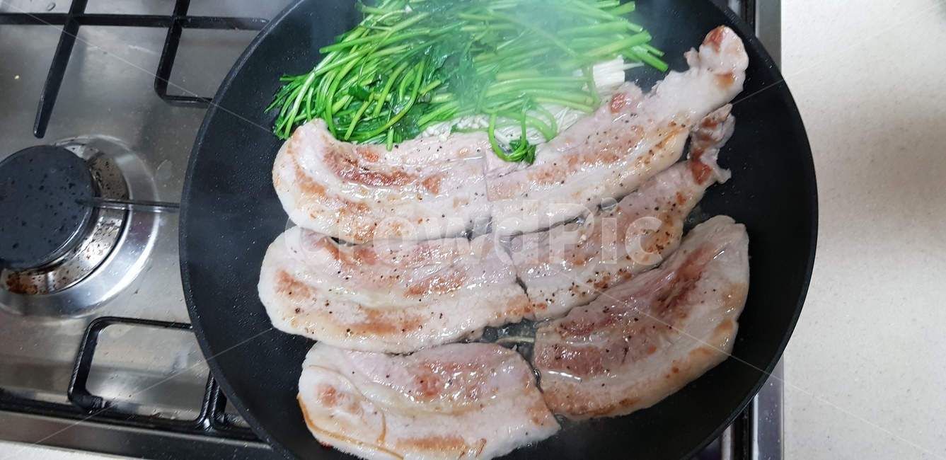 삼겹살,돼지고기,삼겹구이,반찬,삼겹살구이