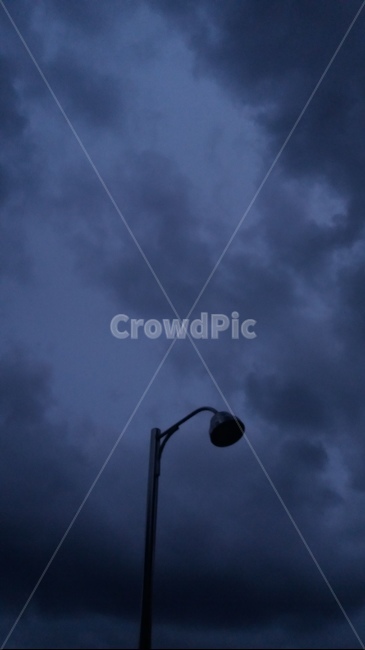 우울한,외로운,어두운,흐린,암울한,야경,밤,풍경,nightscape,night,landscape,lamp post,램프 포스트