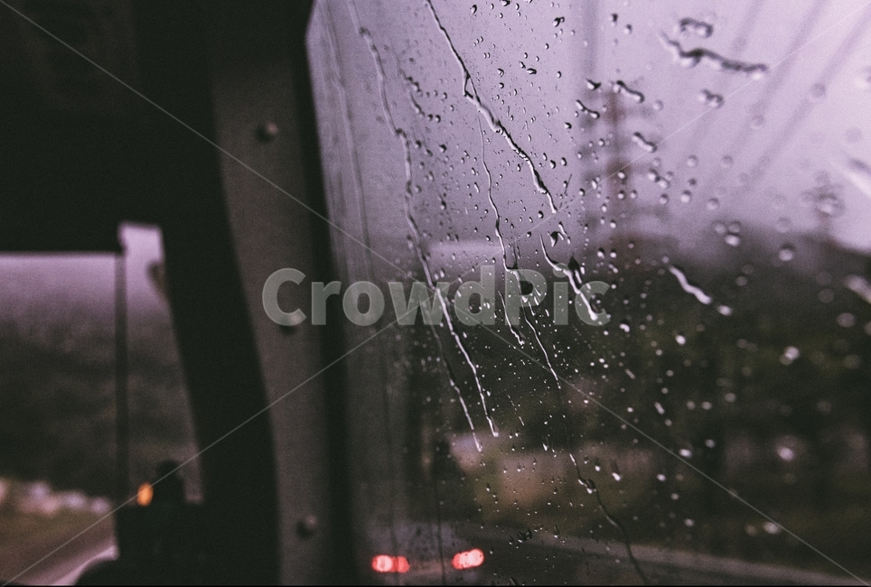 비,버스,창문,방울,자동차,도로,운전,흐림,물줄기,감성,sensible,feeling,비,비오는날,rain,rainy,교통,교통수단,traffic,transportation