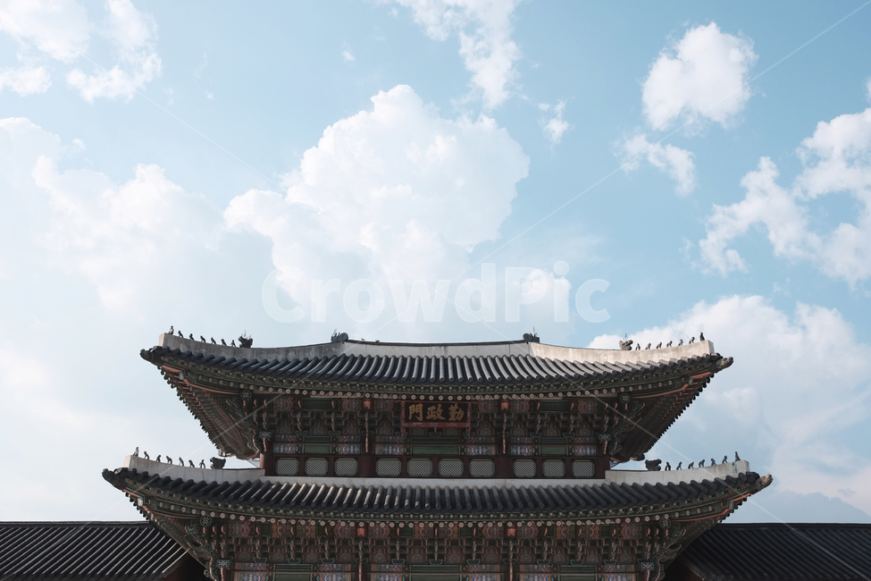 경복궁,전통적,한국,한국적,궁궐,랜드마크,건축물,한국전통,한국문화,korean traditional,korean culture,랜드마크,landmark,tourist attraction,건축물,건물외관,exterior,building,structure,architecture,construction