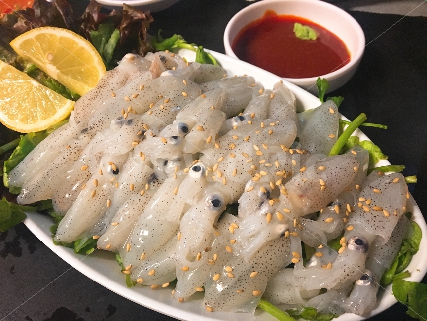 음식,맛집,서촌,음식사진,안주,꼴두기회,호래기회,꼴두기,계단집,음식,식재료,요리,food,cook,meal,dishes,food reserves,수산물,해산물,fishery products,seafood