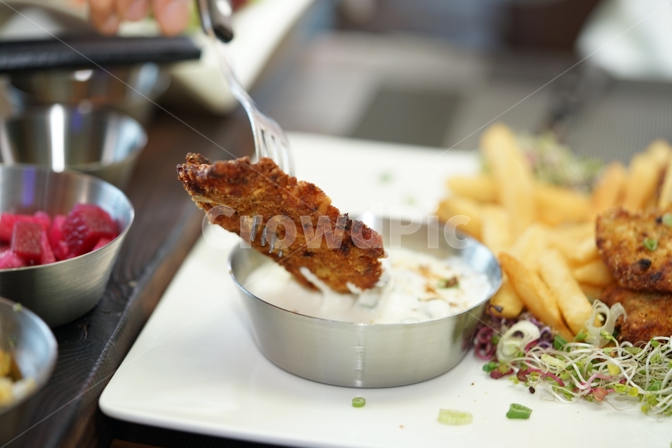 양식,브라질요리,치킨,닭가슴살,튀김,감자,감자튀김,후라이드,외식,식사,데이트,먹방,음식,푸드,food,비쥬얼,접사,맛집,음식,식재료,요리,food,cook,meal,dishes,food reserves,육류,고기,meat