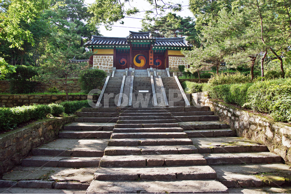 과천향교,향교,조선시대,교육기관,위패봉안,과천시,돌계단