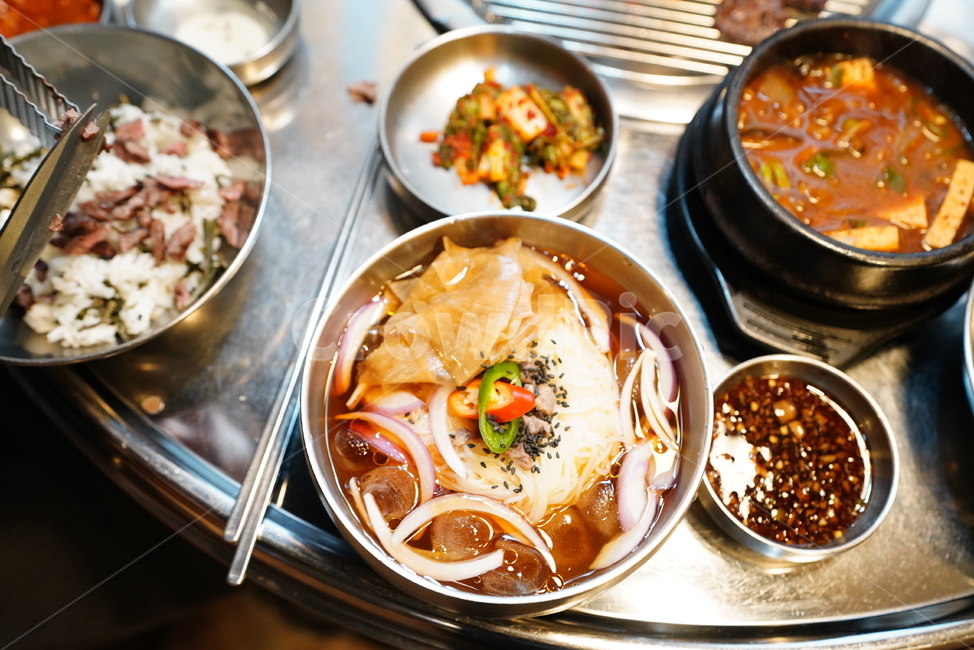 국수,후식,면요리,한식,먹거리,푸드,noodle,meal,식사,사발,음식,식재료,요리,food,cook,meal,dishes,food reserves,한식,한국음식,한국요리,korean food,korean dishes,korean meal,korean cook