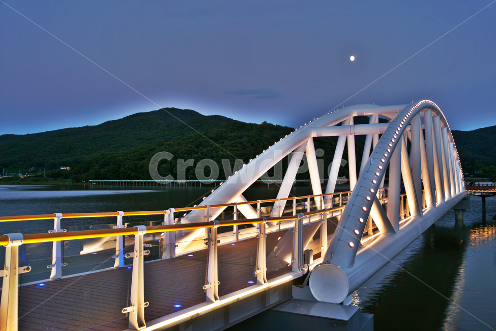 백운호수,의왕,아치형보도교량,야경,호수,다리,조명,야경,밤,풍경,nightscape,night,landscape,건축물,건물외관,exterior,building,structure,architecture,construction,건물,bridge,arch bridge,아치교,arch,아치,arched,아치형
