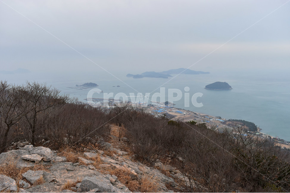 거금도,적대봉,풍경,바다,사진,섬,자연,물만내,오천리,서촌마을,김양식장,해안,힐링,감성,조망,전망,바위,봉수대,트레킹,등산,산행,비경,아름다운,절경,암릉,억새,겨울,겨울,계절,winter,season,자연,풍경,nature,landscape,한국자연풍경,한국자연경관,korea nature landscape,outdoors,옥외,land,땅,shoreline,해안선,water,물,sea,ocean,대양,promontory,곶,coast,연안