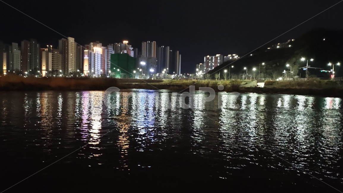 전주시,삼천천,삼천천야경,도심천야경,천변야경,building,건물,metropolis,중심지,town,도시,city,시티,urban,어반,날씨,weather,자연,nature,야경,밤,풍경,nightscape,night,landscape