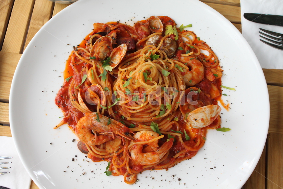 seafood,noodles,restaurant,tomato,seafoodpasta,tomato pasta,pasta,Seafood tomato pasta,cooking