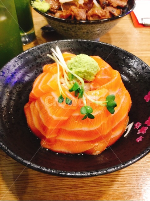 연어회덮밥,연어덮밥,연어,일식,음식,요리,food,음식,식재료,요리,food,cook,meal,dishes,food reserves,수산물,해산물,fishery products,seafood,일식,일본음식,일본요리,Japanese food,Japanese dishes,Japanese meal,Japanese cook